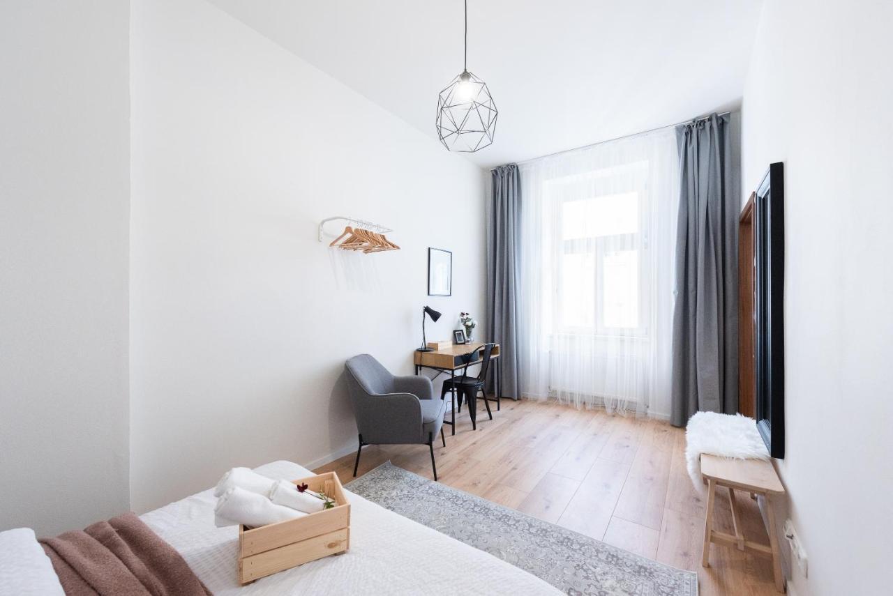 פראג 10 Min City Centre 5 People Apartment, Free Coffee מראה חיצוני תמונה