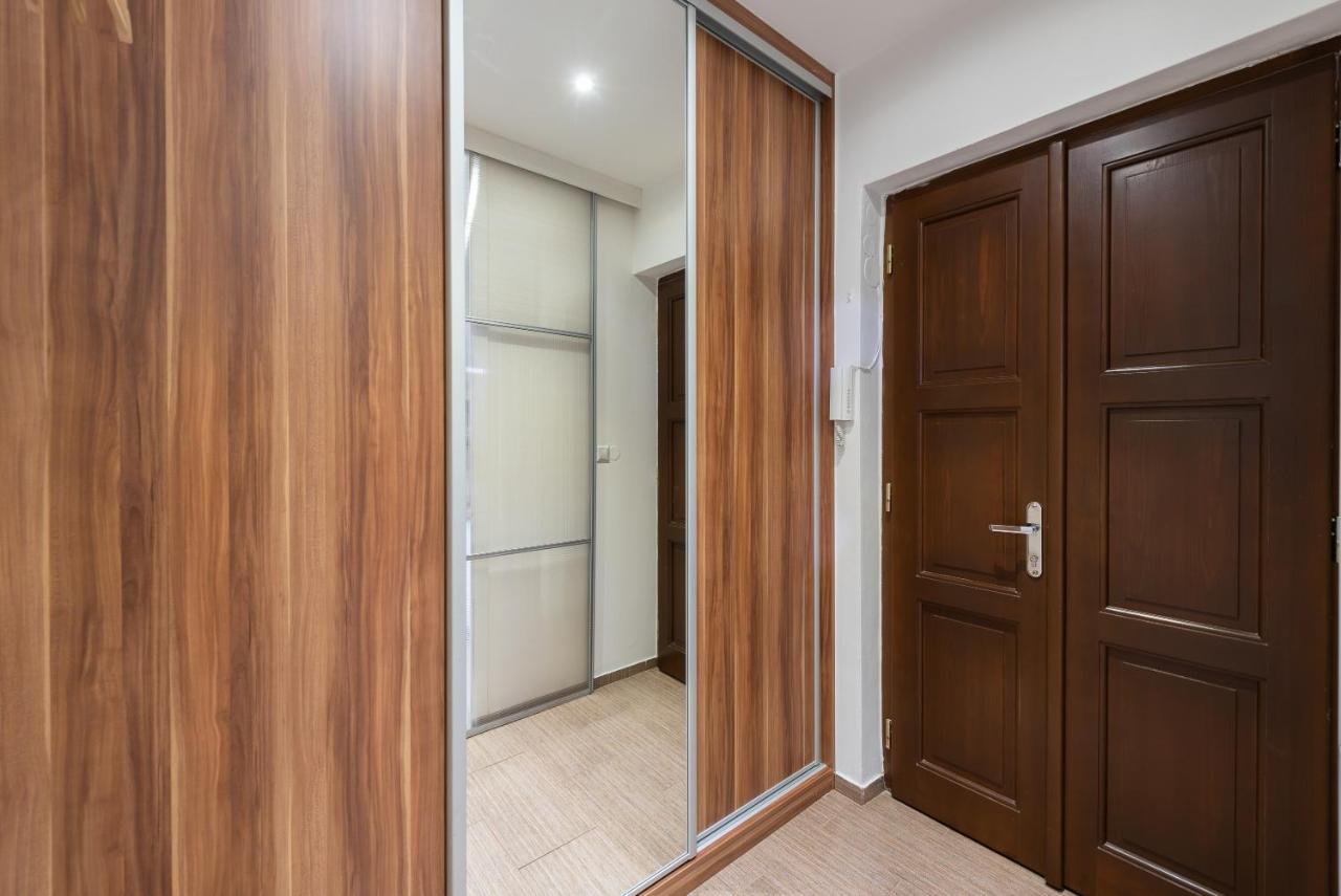 פראג 10 Min City Centre 5 People Apartment, Free Coffee מראה חיצוני תמונה